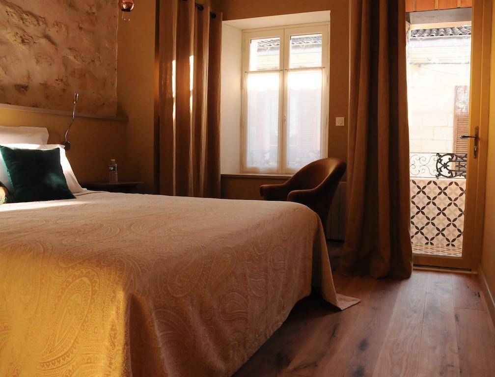 La Grenadine Bed & Breakfast Bordeaux Room photo
